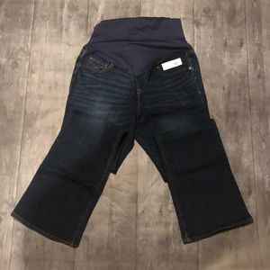 BRAND NEW Old Navy Maternity Jeans